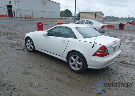 2001 Mercedes-Benz Slk 320 from USA, damaged, VIN WDBKK65F31F224847